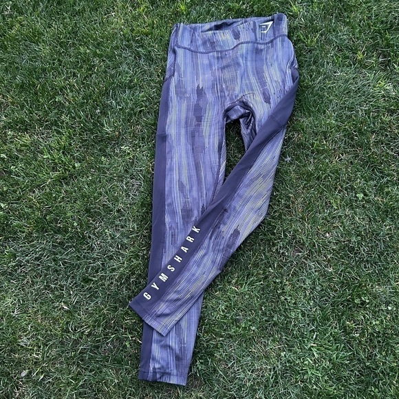Gymshark Graphic Training Leggings Black w/ gray design | Size Medium - Picture 2 of 5